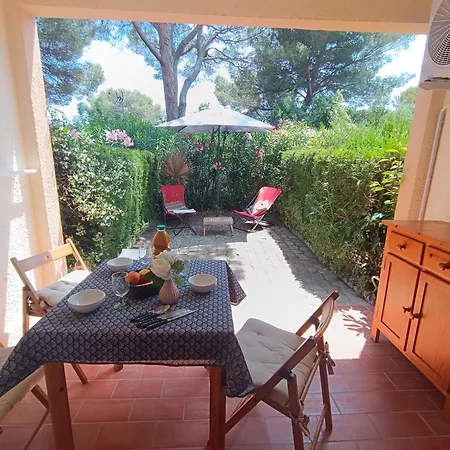 Pinede Et Soleil By Interhome Daire Saint-Raphaël